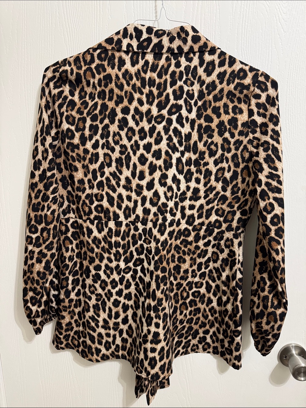 Allegra K Leopard Print Blouse Women’s Small V Neck Tie Front Long Sleeve NWOT. - Picture 10 of 15